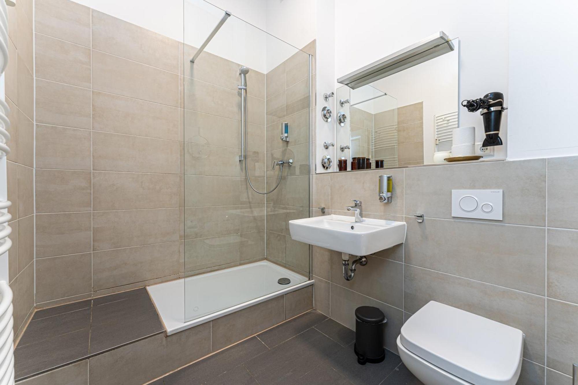 Apartamento Be In Zentral Und Ruhig Fuer Familien Und Geschaeftsreisende In Schoeneberg Berlim